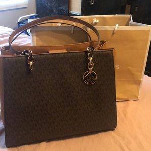 Michael Kors Sofia Large Tote